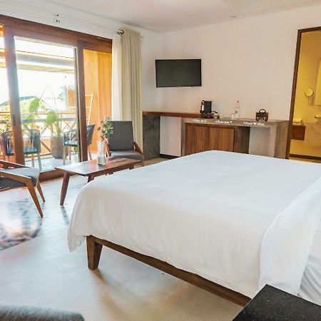 Casa Pepe Hotel Sayulita Exterior photo A room at the hotel